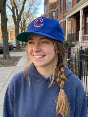 Vintage Chicago Cubs fitted hat, size small